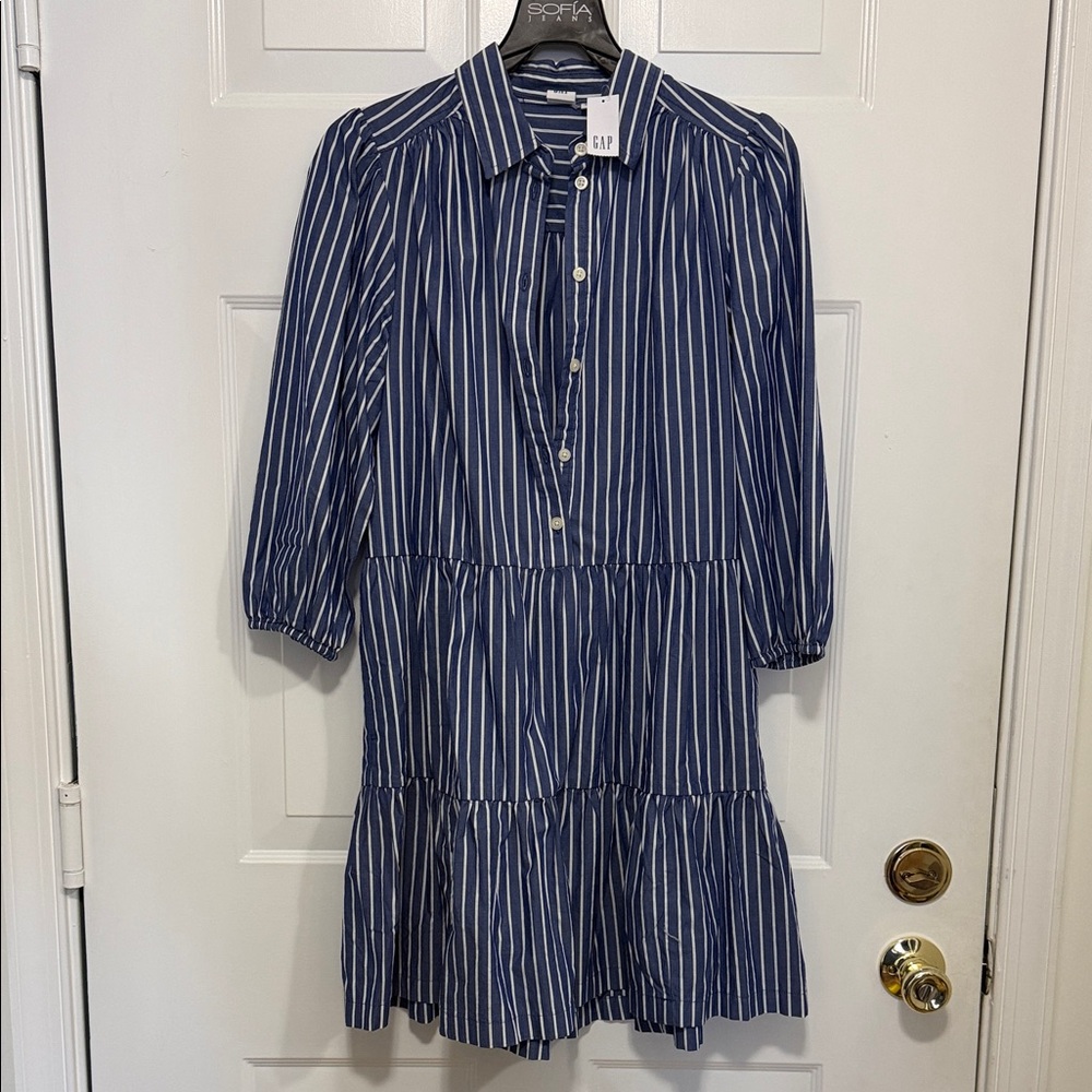 NEW GAP Cute Navy and White Striped Long Sleeve Dress